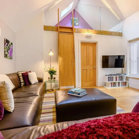 4 Bed In Oc-89258 Vakantiehuis